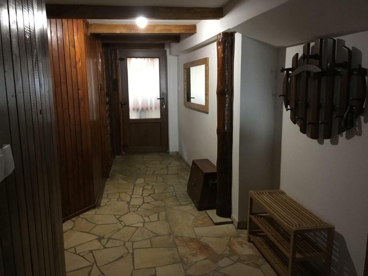 Vila Balatonkenesei Nadfedeles Lovas Vendeghaz Exteriér fotografie